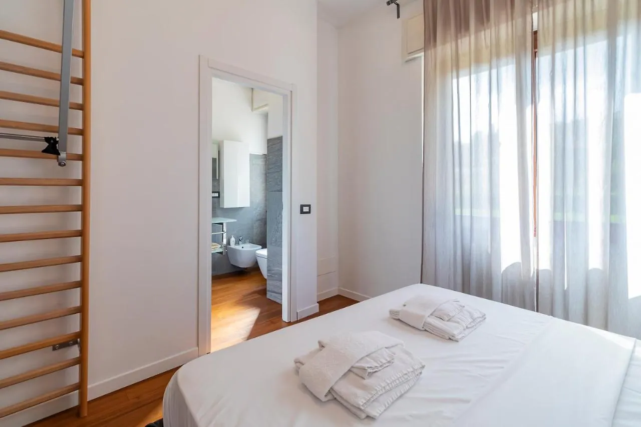Luxury Apartment Close To Navigli - Bari Milan