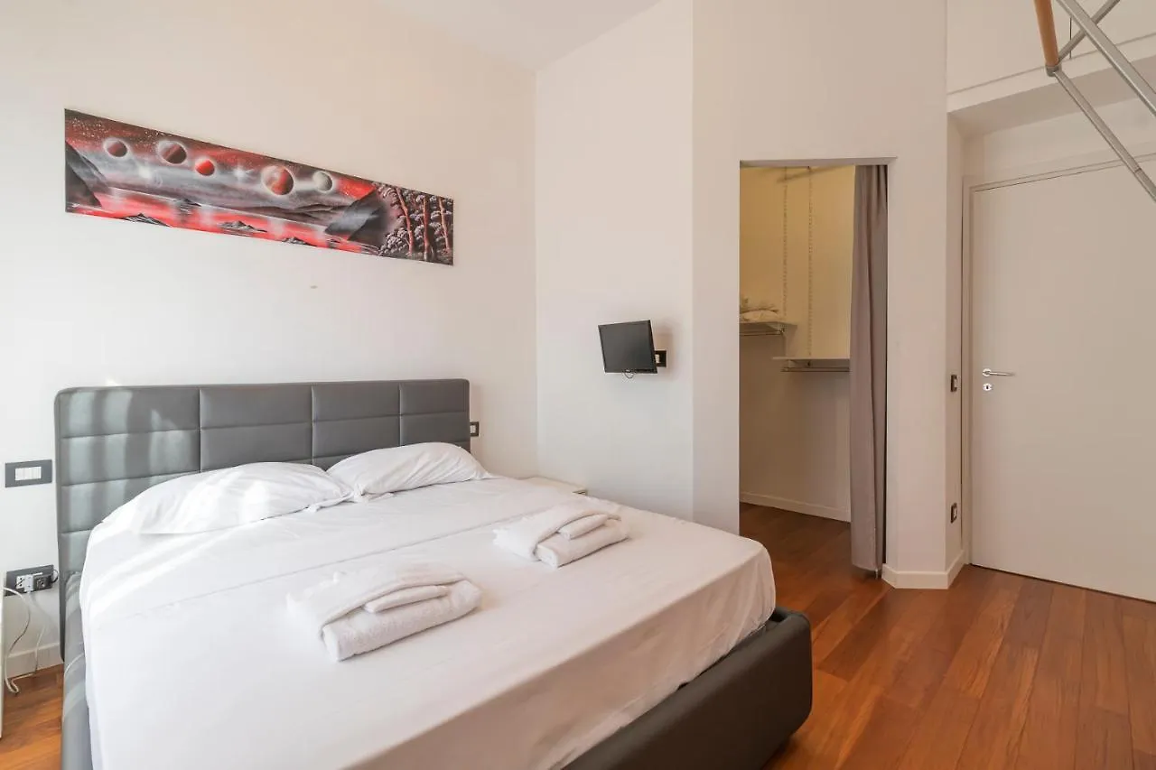 Luxury Apartment Close To Navigli - Bari Milan
