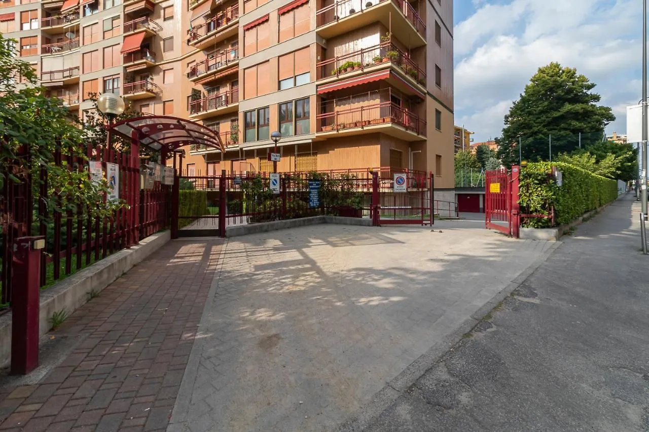 Luxury Apartment Close To Navigli - Bari Milan