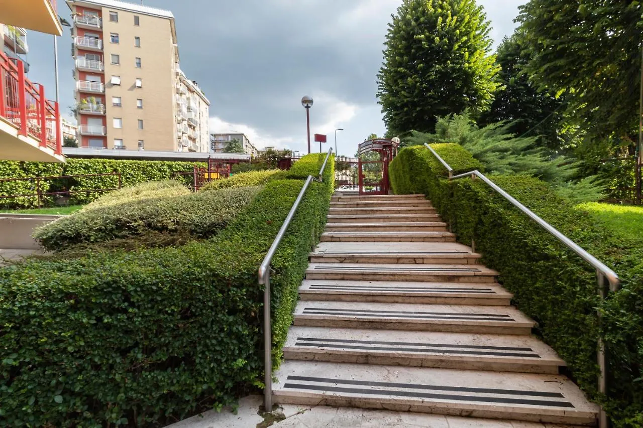 Luxury Apartment Close To Navigli - Bari Milan 0*,