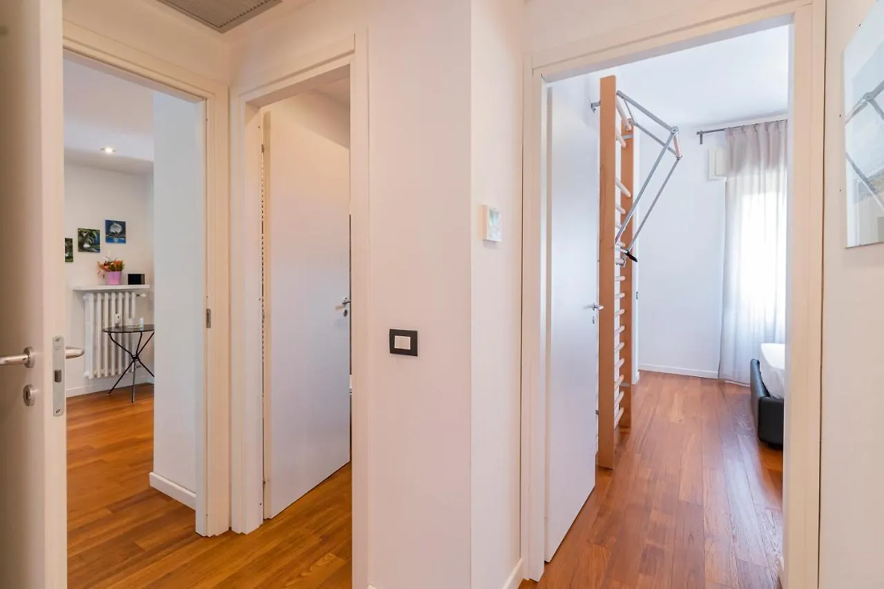 Luxury Apartment Close To Navigli - Bari Milan