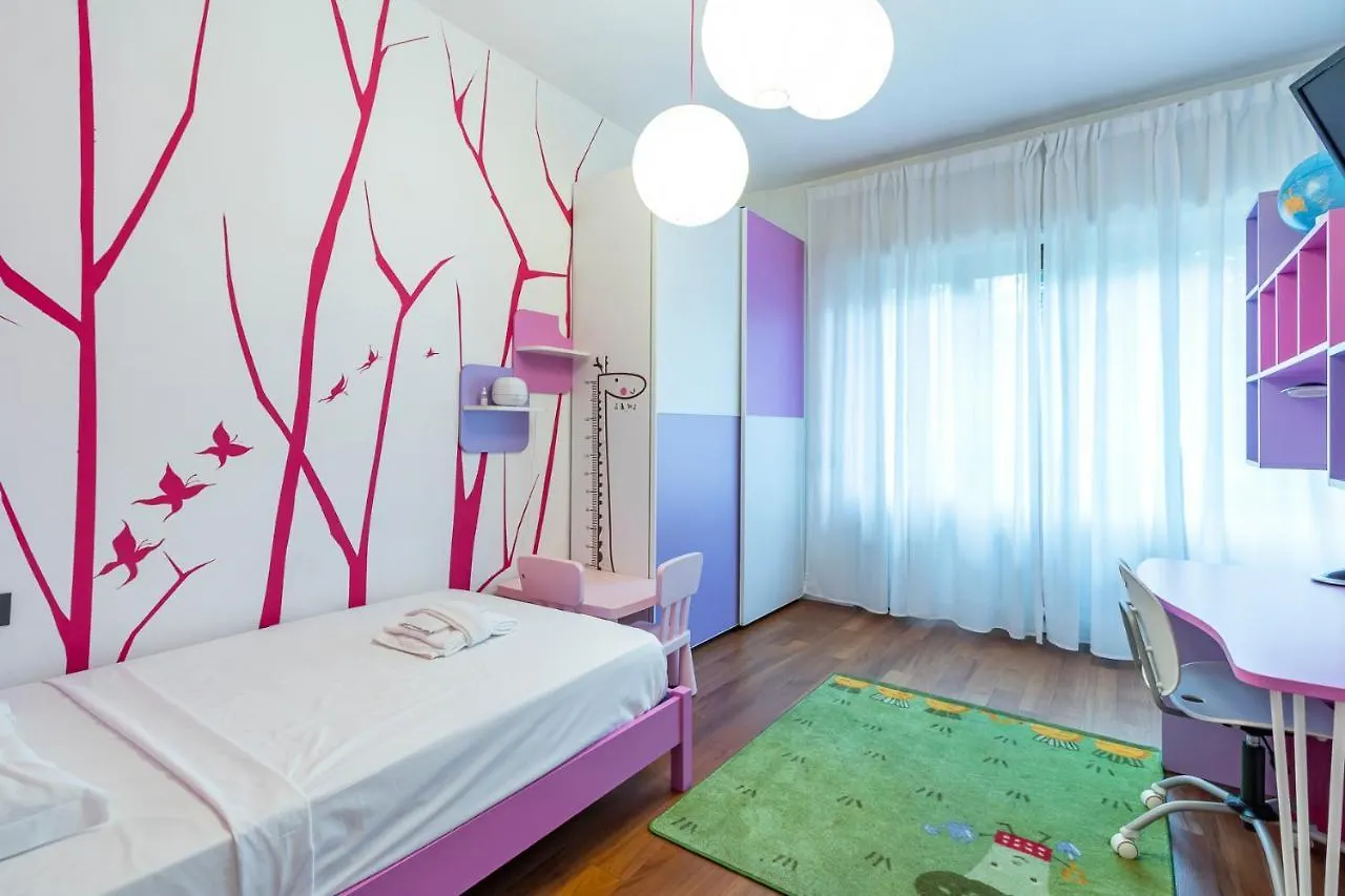 Luxury Apartment Close To Navigli - Bari Milan 0*,  Italy
