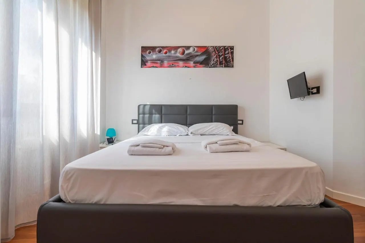 Luxury Apartment Close To Navigli - Bari Milan 0*,